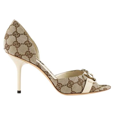 Find Your Perfect Pair of Gucci Amulet Heels